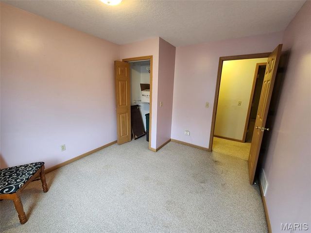 9575 County Road 410, Hannibal, MO 63401