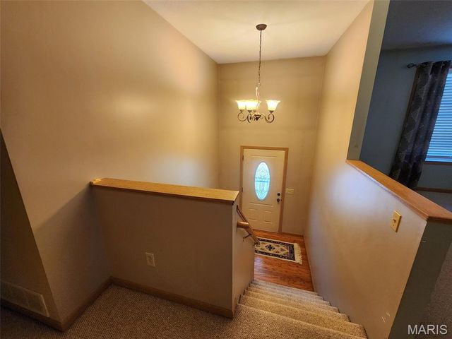 9575 County Road 410, Hannibal, MO 63401