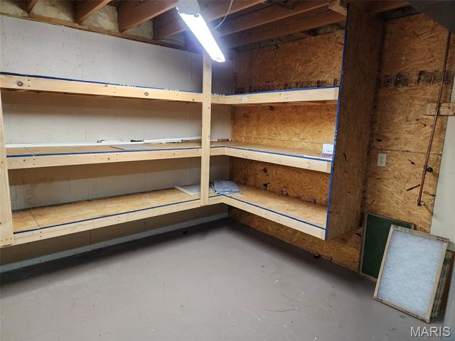 9575 County Road 410, Hannibal, MO 63401