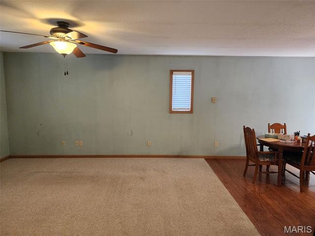 9575 County Road 410, Hannibal, MO 63401