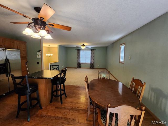 9575 County Road 410, Hannibal, MO 63401