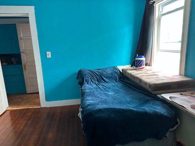 16 Harlow Road, Springfield, VT 05156