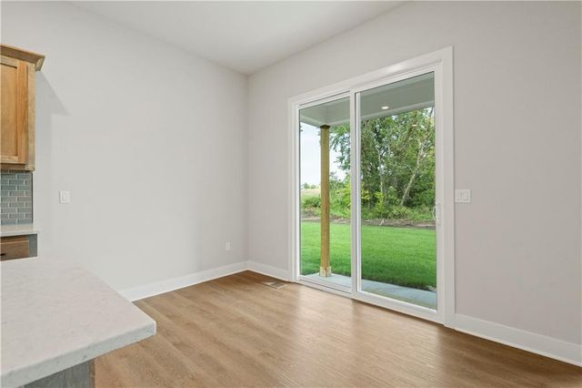 1565 Grayhawk Drive, Basehor, KS 66007