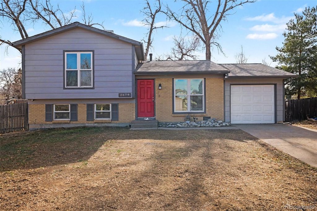 2679 S Memphis Way, Aurora, CO 80013
