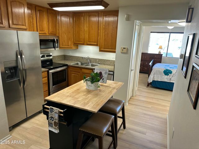 30 E BROWN Road 2012, Mesa, AZ 85201