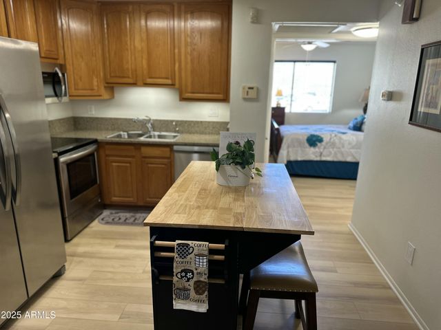 30 E BROWN Road 2012, Mesa, AZ 85201