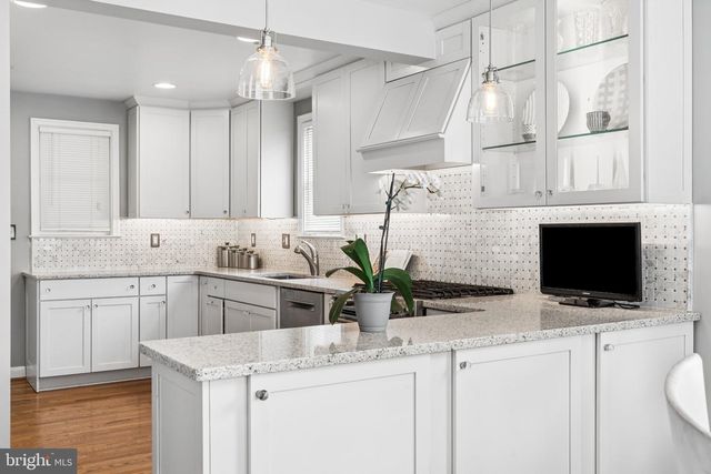 9111 CARLISLE AVE, Baltimore, MD 21236