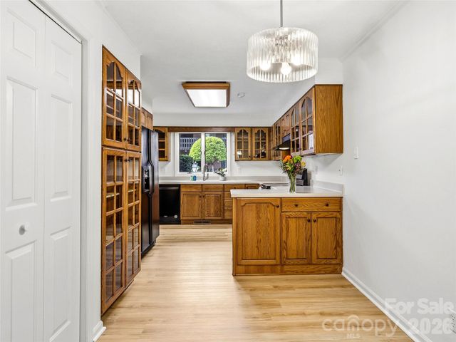 115 Bent Tree Drive F2 + Garage, Hendersonville, NC 28739
