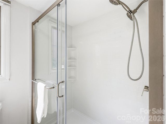 115 Bent Tree Drive F2 + Garage, Hendersonville, NC 28739