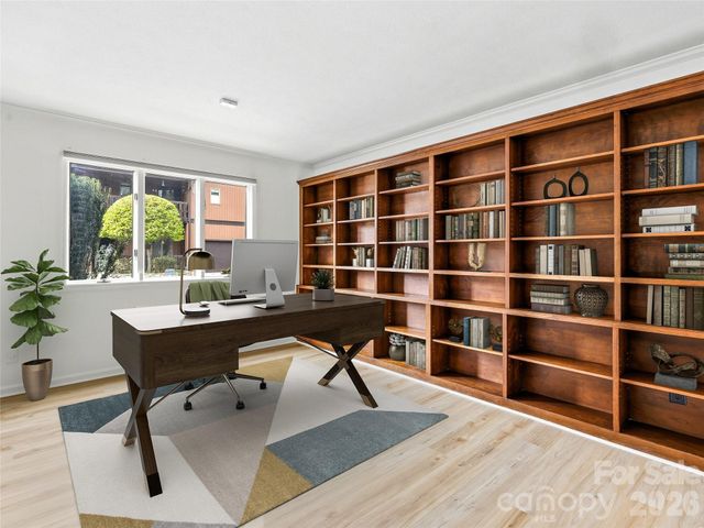 115 Bent Tree Drive F2 + Garage, Hendersonville, NC 28739