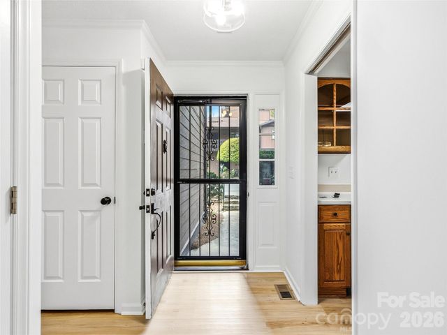 115 Bent Tree Drive F2 + Garage, Hendersonville, NC 28739