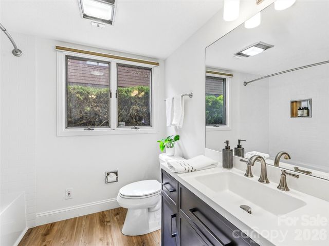 115 Bent Tree Drive F2 + Garage, Hendersonville, NC 28739