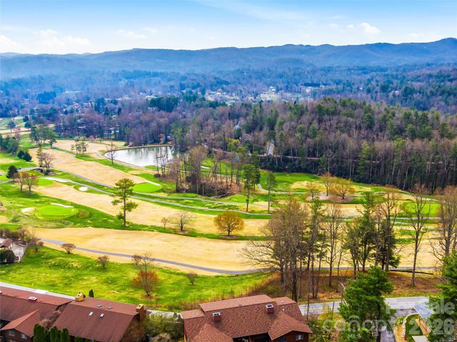 115 Bent Tree Drive F2 + Garage, Hendersonville, NC 28739