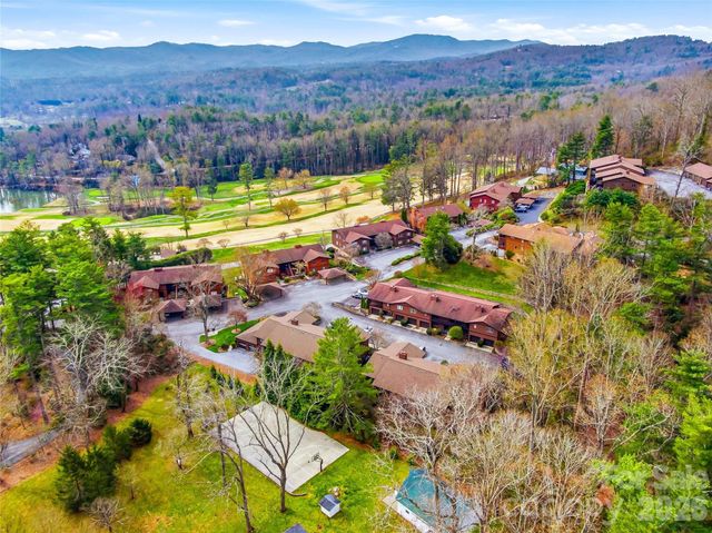 115 Bent Tree Drive F2 + Garage, Hendersonville, NC 28739