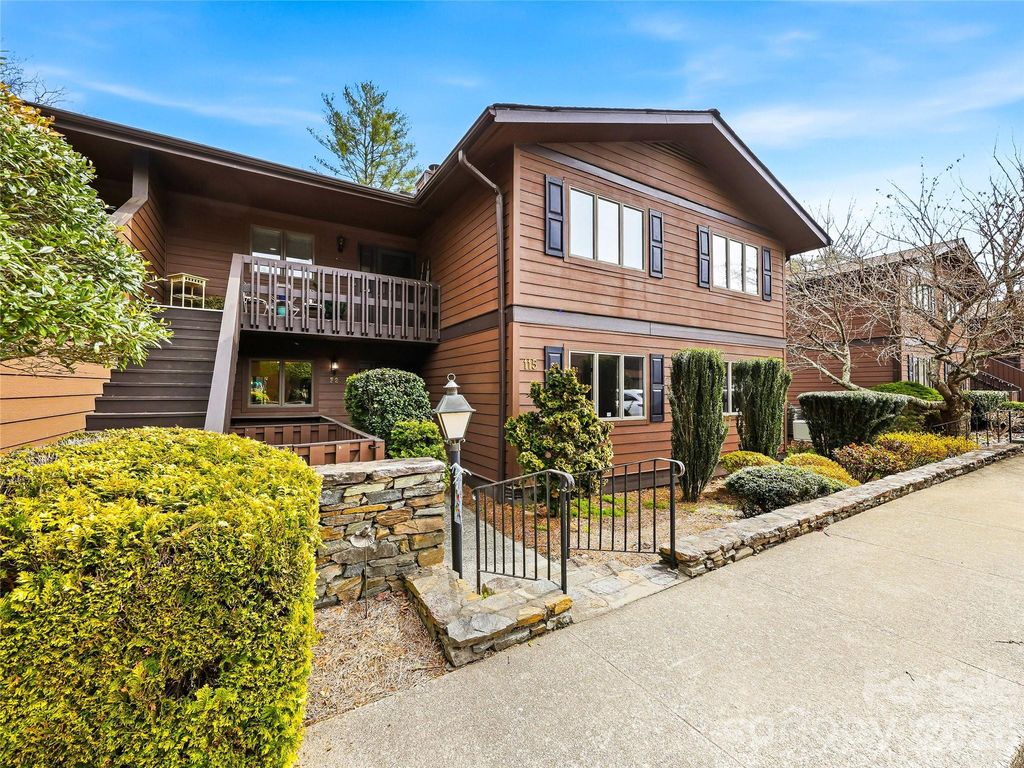 115 Bent Tree Drive F2 + Garage, Hendersonville, NC 28739