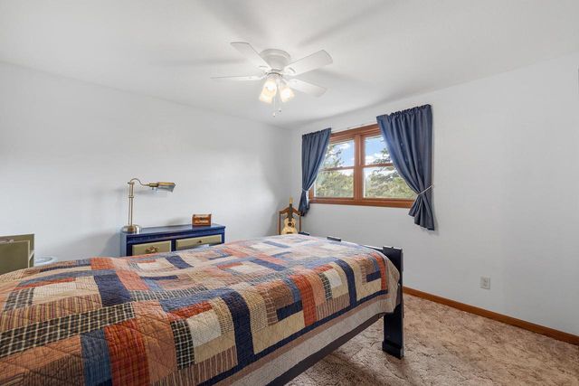 815 Jackson DRIVE, Cleveland, WI 53015