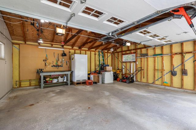 815 Jackson DRIVE, Cleveland, WI 53015