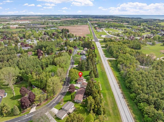 815 Jackson DRIVE, Cleveland, WI 53015