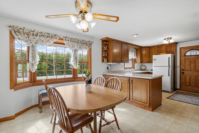 815 Jackson DRIVE, Cleveland, WI 53015