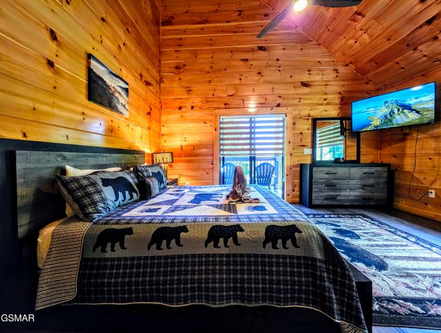 367 Wiley Oakley Drive, Gatlinburg, TN 37738