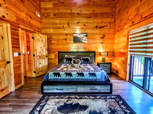 367 Wiley Oakley Drive, Gatlinburg, TN 37738
