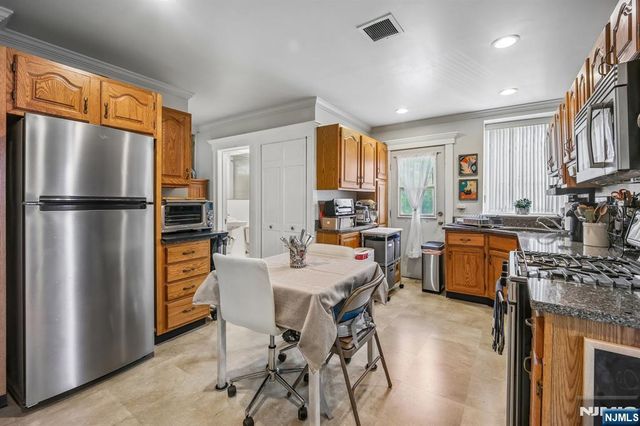 57 Union Street C4021, Montclair, NJ 07042