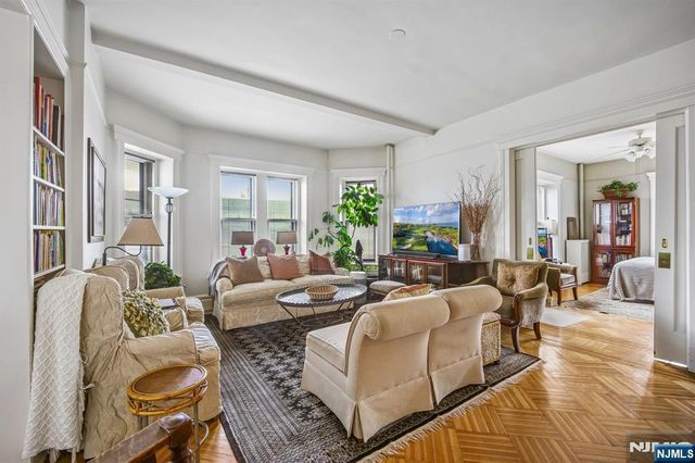 57 Union Street C4021, Montclair, NJ 07042