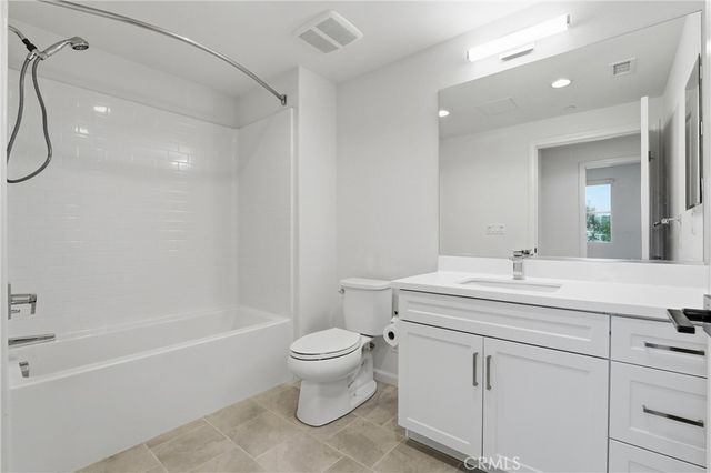 220 Buena Vida Drive 308, Brea, CA 92823