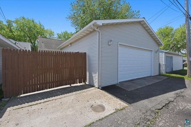 915 N 22nd St, Superior, WI 54880