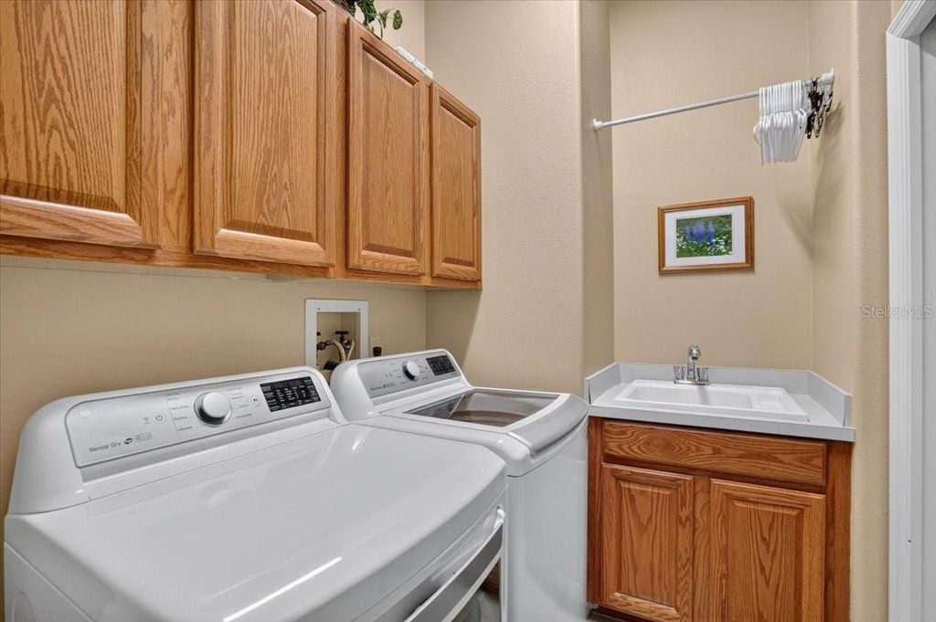 Image 14 of property listing at 7128 DREWRYS BLUFF, Bradenton, FL 34203