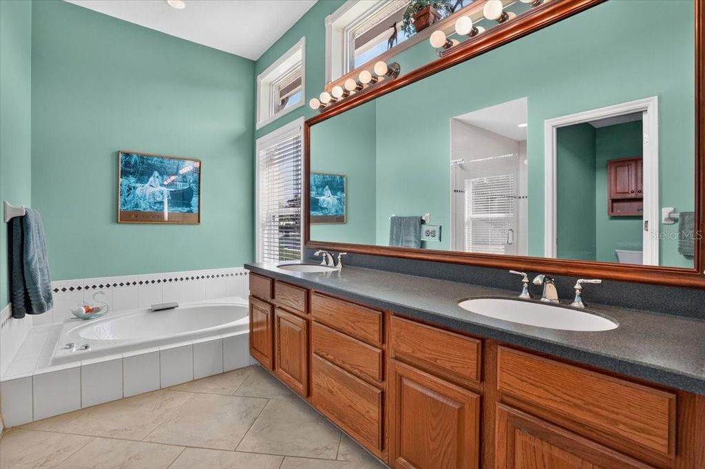 Image 27 of property listing at 7128 DREWRYS BLUFF, Bradenton, FL 34203