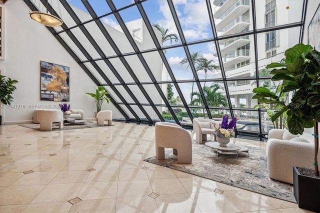 19707 Turnberry Way PHC, Aventura, FL 33180