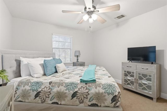 2232 Glenn DR, Canyon Lake, TX 78133