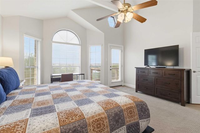 2232 Glenn DR, Canyon Lake, TX 78133