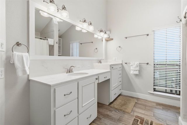 2232 Glenn DR, Canyon Lake, TX 78133