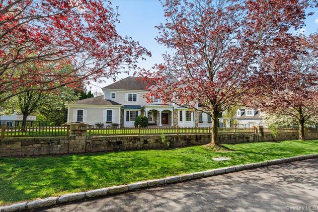 68 Stonewall Circle, West Harrison, NY 10604
