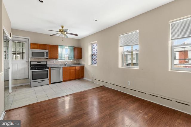 2100 S LAMBERT ST, Philadelphia, PA 19145