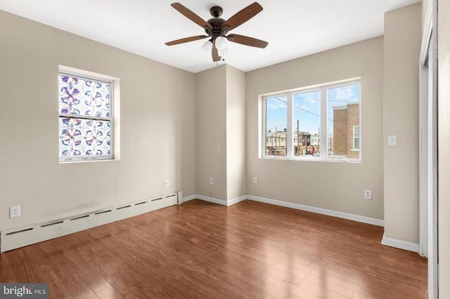 2100 S LAMBERT ST, Philadelphia, PA 19145