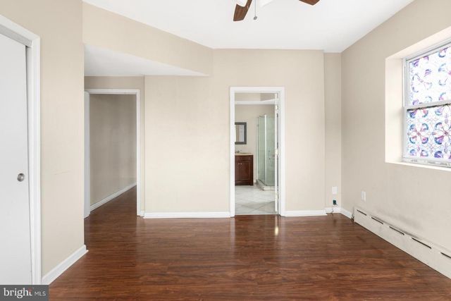 2100 S LAMBERT ST, Philadelphia, PA 19145