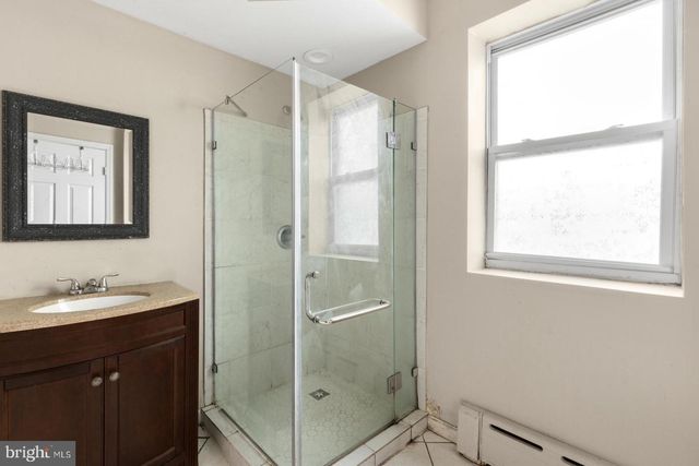2100 S LAMBERT ST, Philadelphia, PA 19145