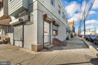 2100 S LAMBERT ST, Philadelphia, PA 19145