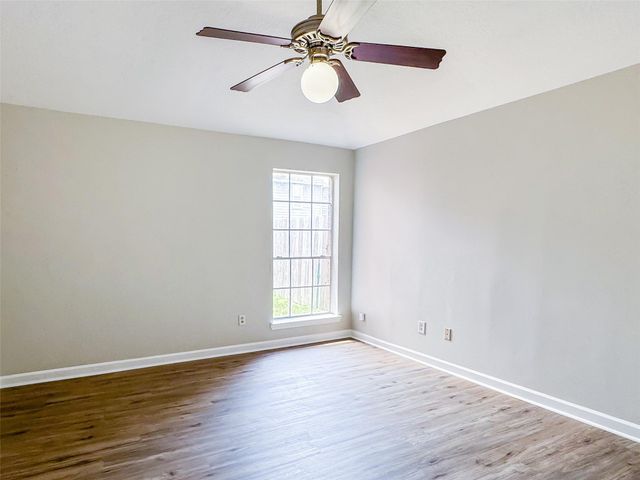 5422 Quail Cove Lane, Houston, TX 77053