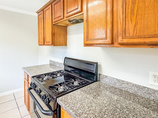 5422 Quail Cove Lane, Houston, TX 77053