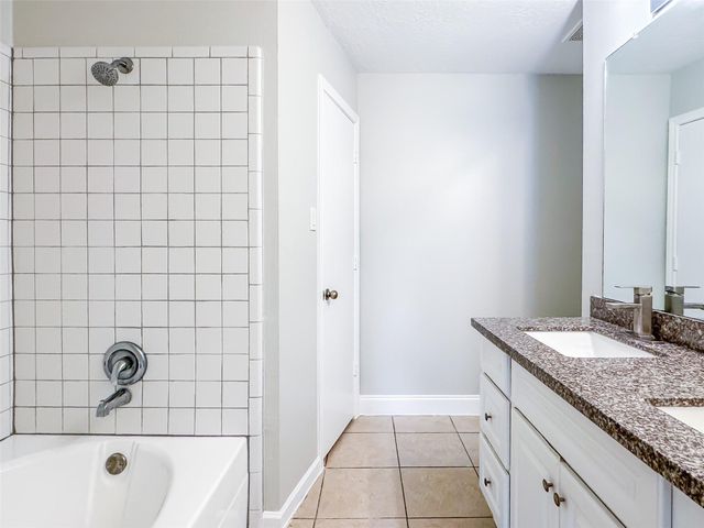 5422 Quail Cove Lane, Houston, TX 77053