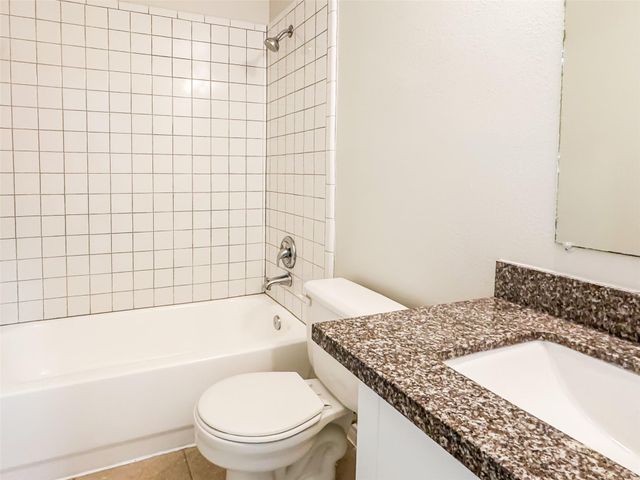 5422 Quail Cove Lane, Houston, TX 77053