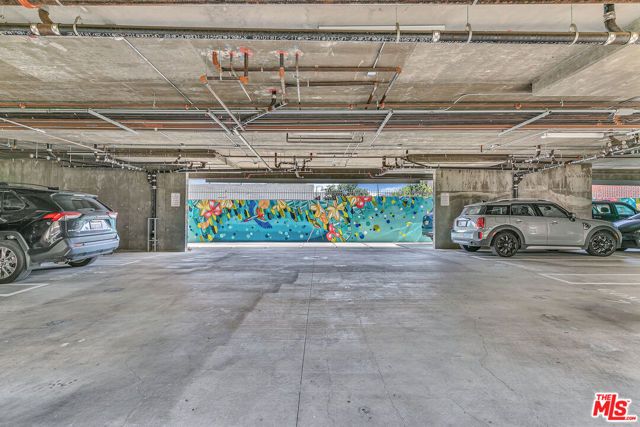 747 Lillian Way 6, Los Angeles, CA 90038