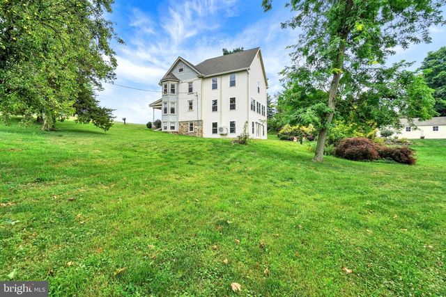14275 EBAUGH RD, Stewartstown, PA 17363
