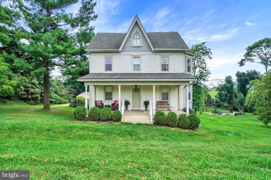 14275 EBAUGH RD, Stewartstown, PA 17363