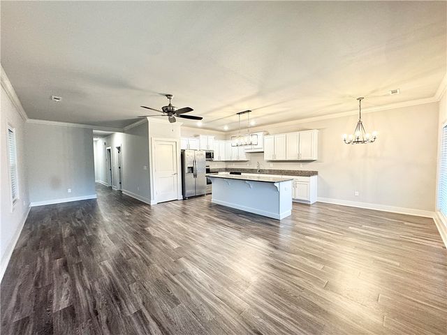 823 NE Heights Lane, Bentonville, AR 72712