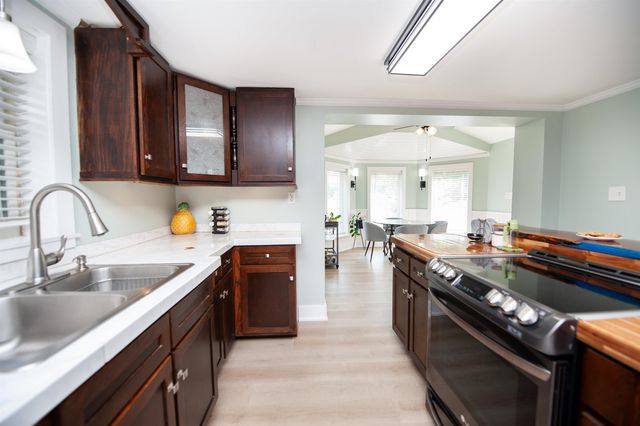 371 Dakota St, Spartanburg, SC 29303